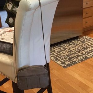 Small vintage crossbody leather bag